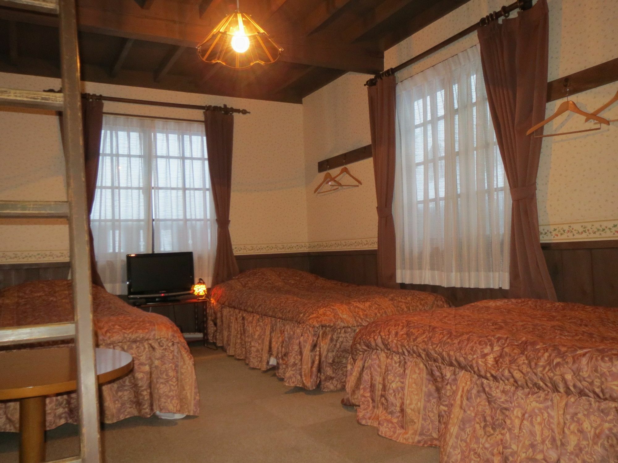 马利翁奈特旅馆 山林小屋 *